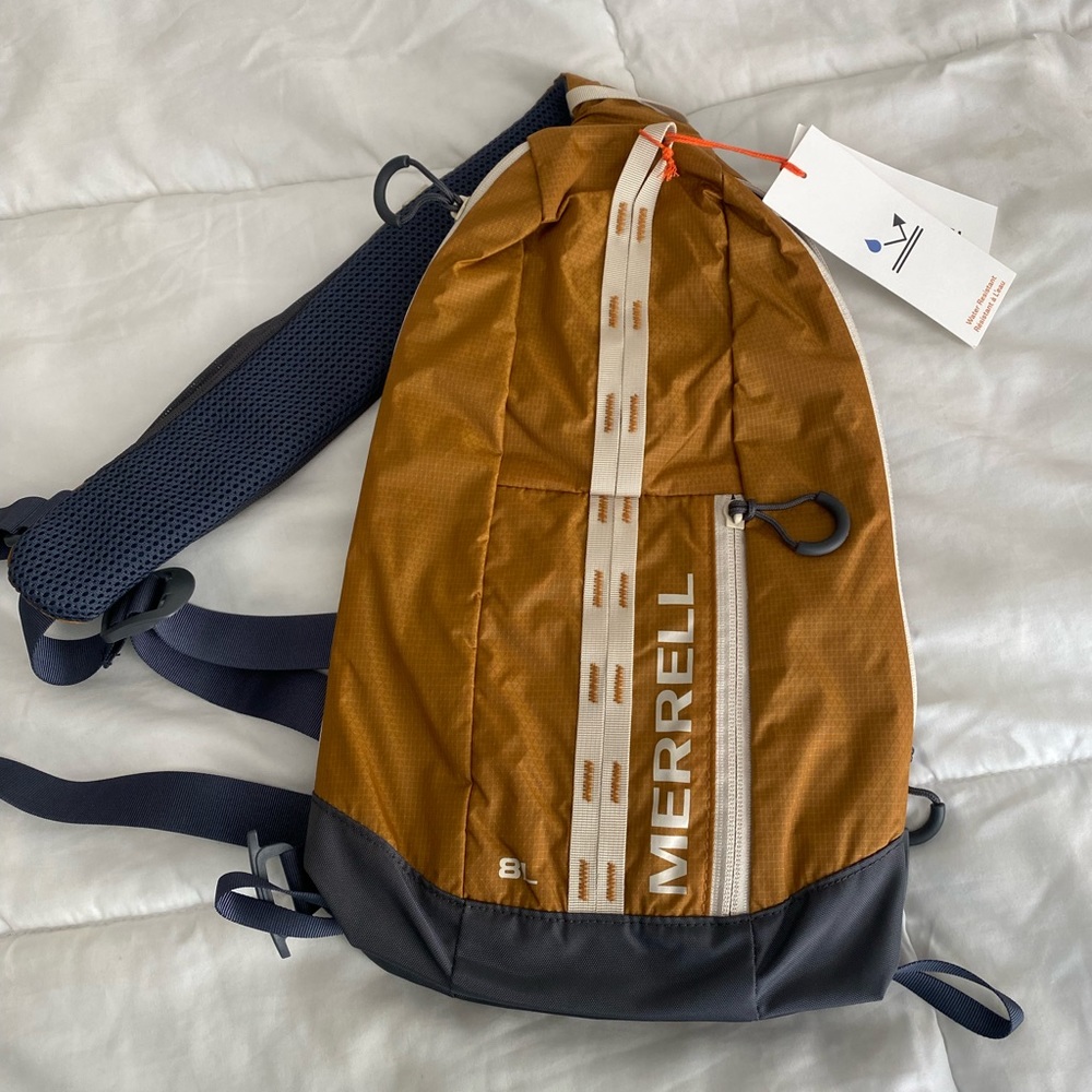 Merrell Crest 8L Sling X Unlikely Hikers